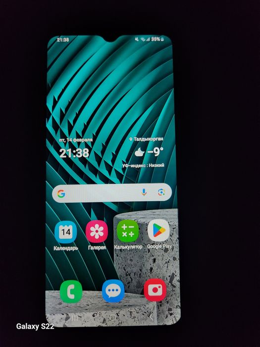 Продам смартфон самсунг отличном состоянии