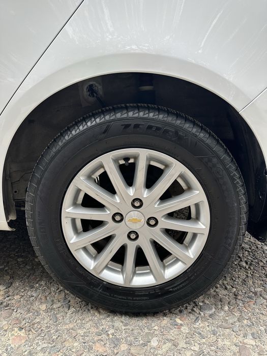 Cobalt 2019 oq sotiladi