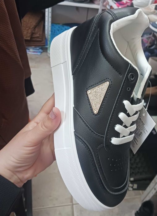 Нови дамски маратонки