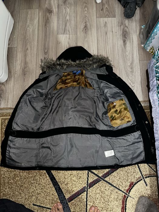 Продам куртку Adidas лепесток