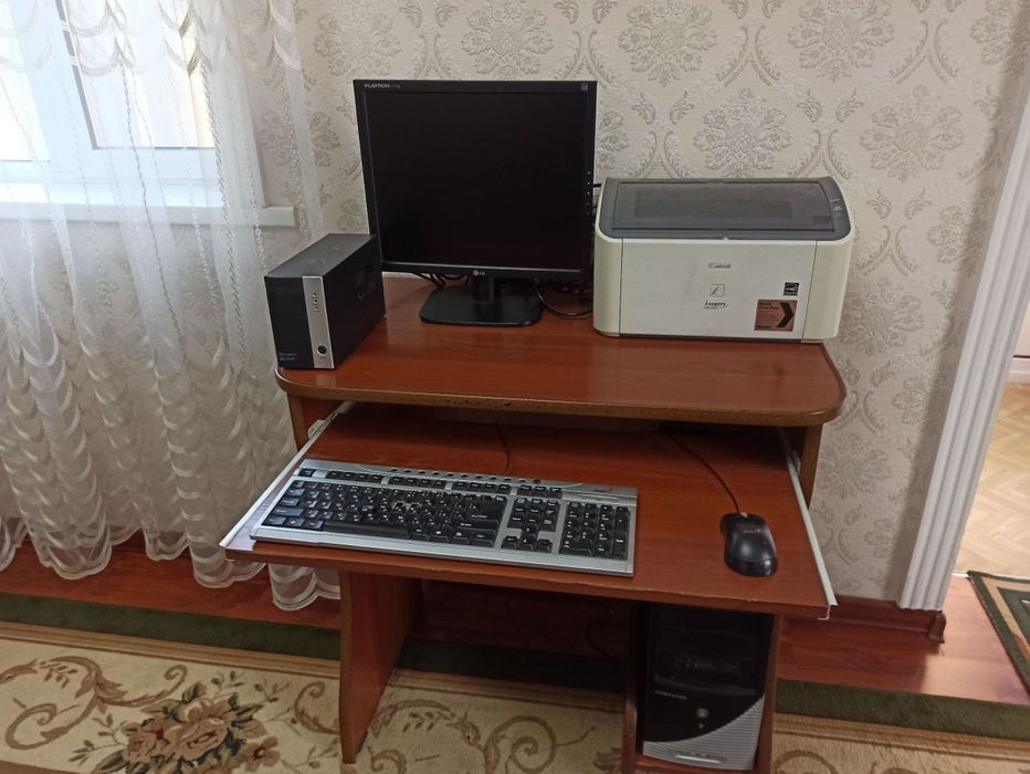 Компьютер сотилади халатик расимдагидек