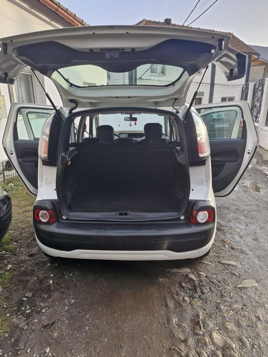 Vând Citoren C3 Picasso