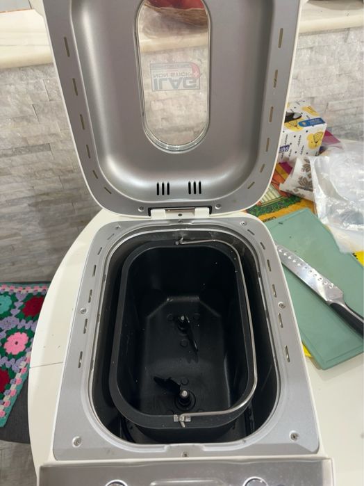 Mașină de făcut pâine SilverCrest SBB 850 E1 – stare foarte bună