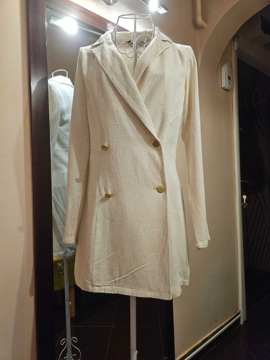 Sacou lung salopeta  Stradivarius