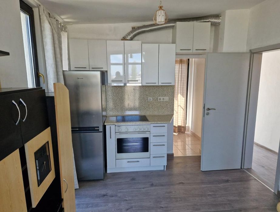 Двустаен апартамент в ж.к. Дървеница.