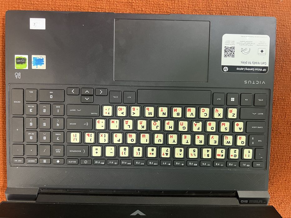 HP Victus core i5