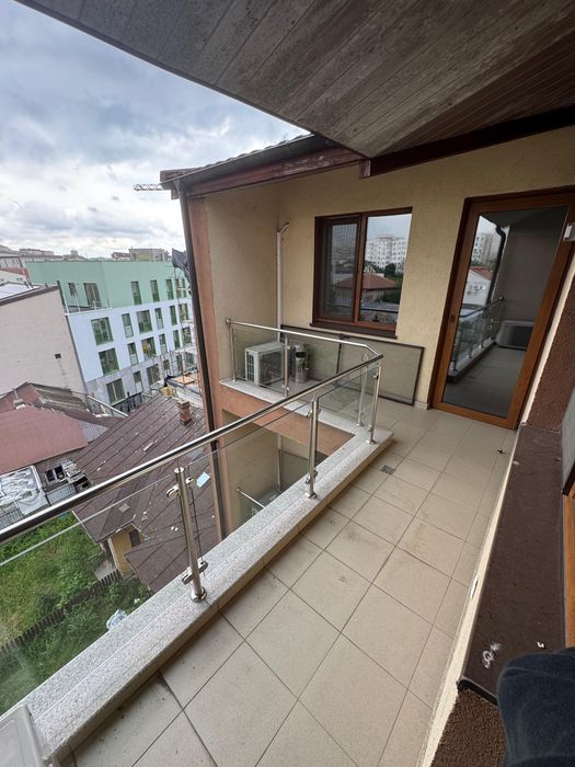 Inchiriez apartament zona BUCUR OBOR