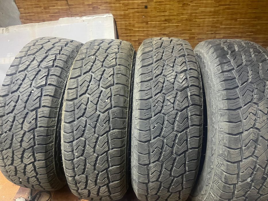 Продам диски с резиной на делику