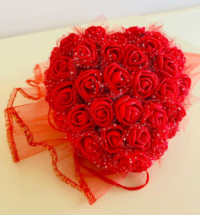 Сърце от рози - 10.00 лева