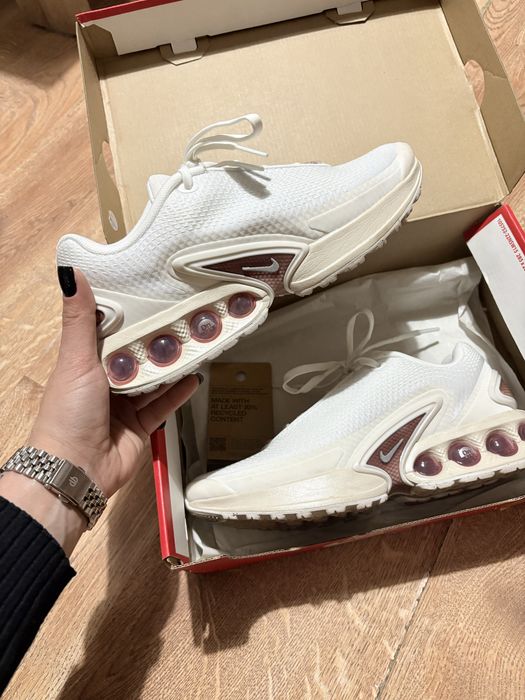 Маратонки Nike DN