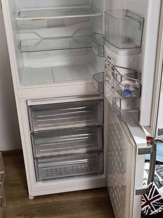 Frigider  Beko - trebuie schimbat freon!!!