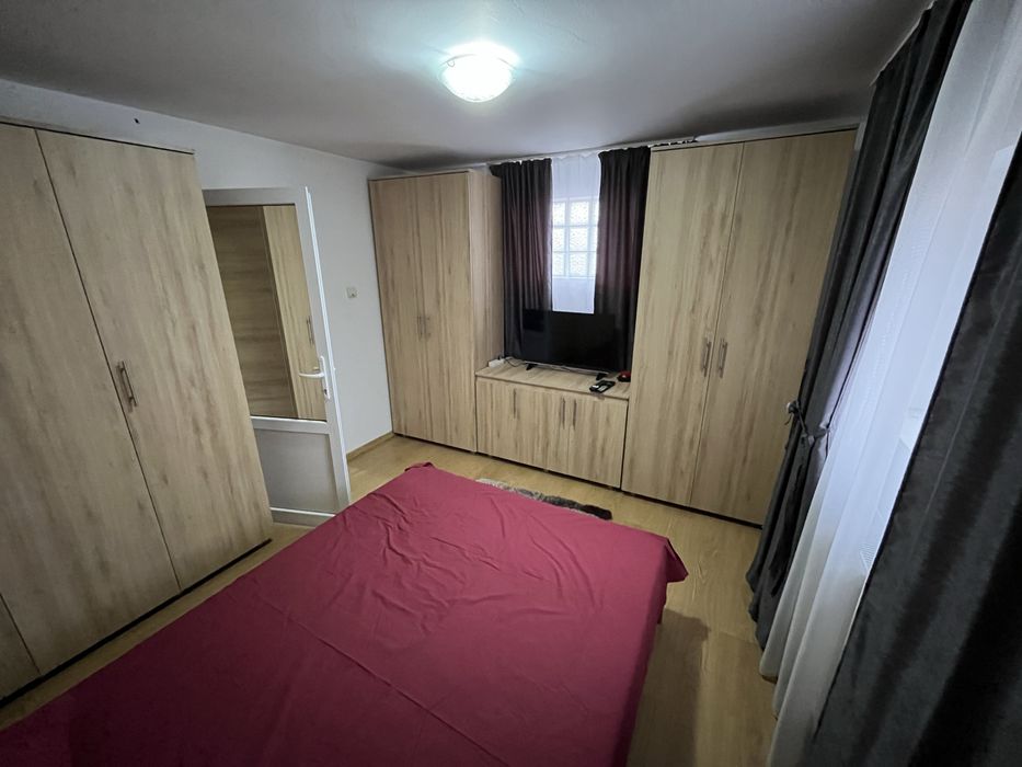 Inchiriez garsoniera