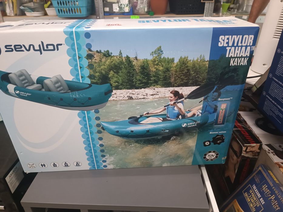 Надуваема лодка за двама