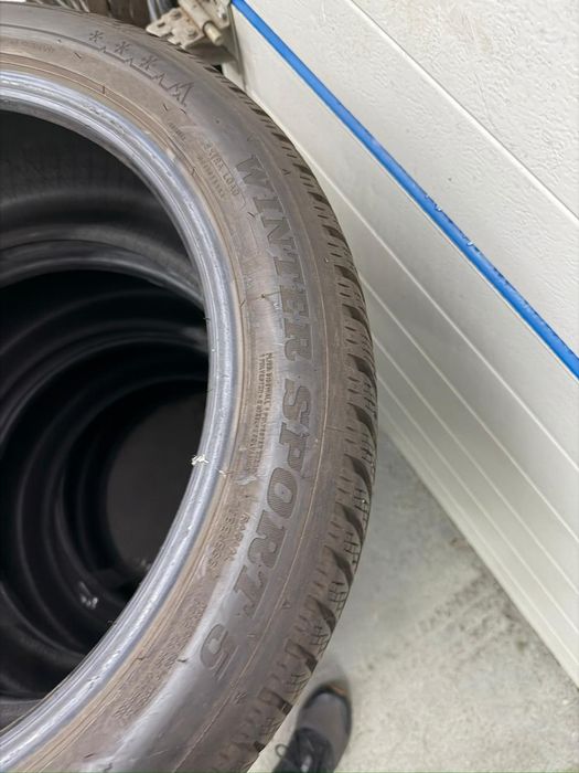 245 45 R18 Dunlop Winter Sport 5