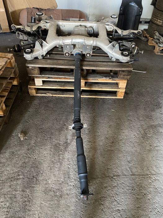 Забен мост с диференциал,кардан,полуоски,рейка и окачване за BMW G31