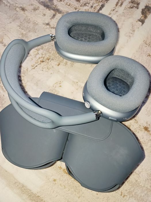 Наушники   Apple AirPods