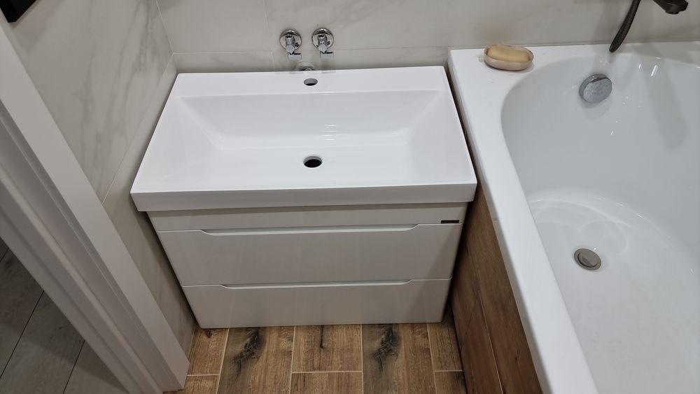 Продам унитаз и раковину