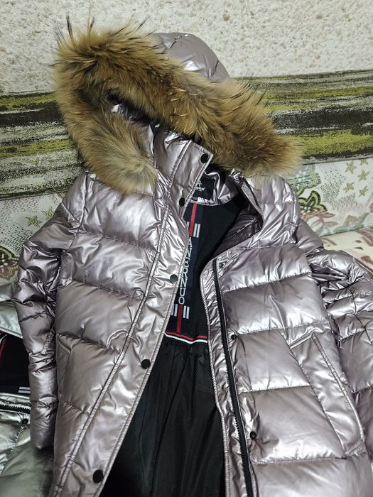 Куртки зима, по 5000 продам.