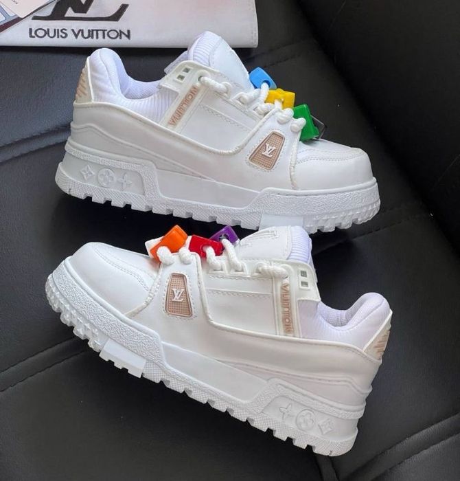 Adidasi Louis Vuitton Noi !!! Marimi 36/40 !!! Livrare prin curier cu