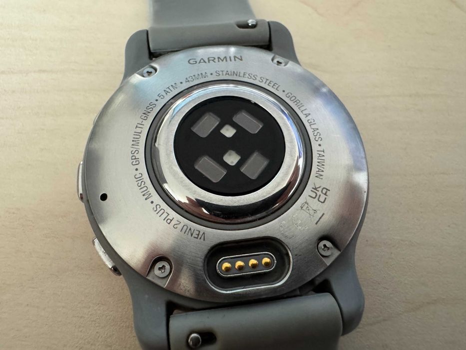 Garmin Venu 2 Plus, Gri, 43mm, Amoled, muzica, apel vocal, 8GB stocare, Garmin Pay