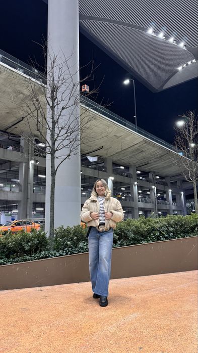 Женская Куртка зима 44 размер