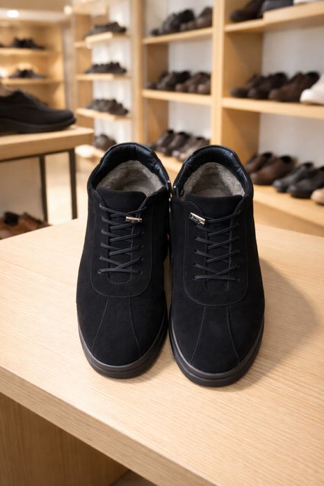 Ботинки замш в хорошем состояний