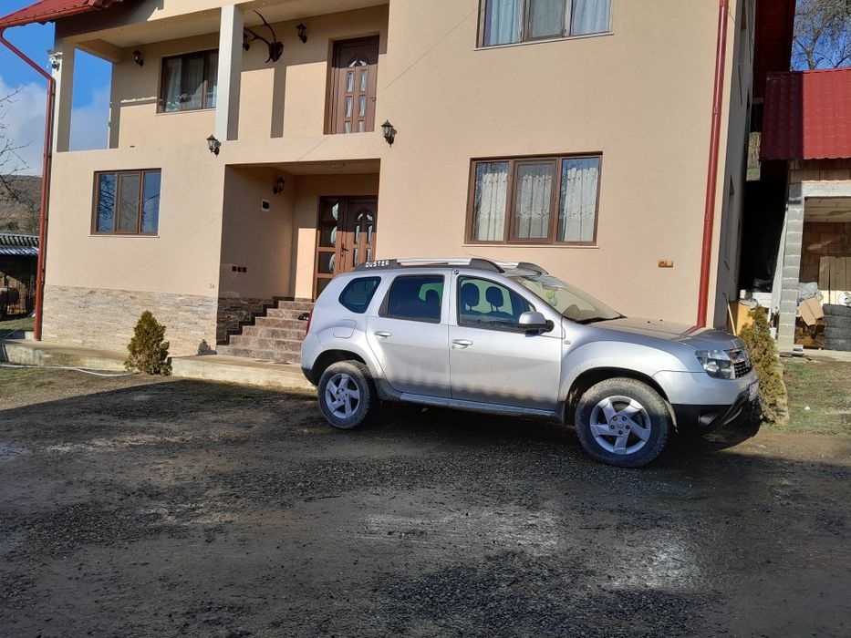 Vind dacia duster 4x4 dizel caociucuri noi distribuție schimbată RAR