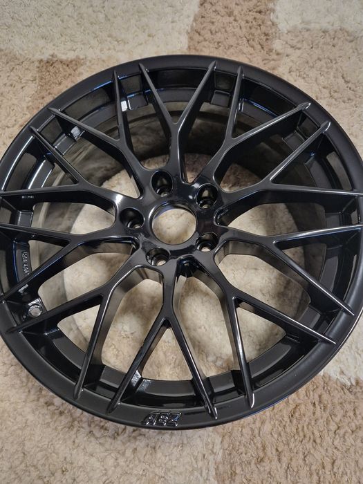 Jante aliaj R19 AEZ și 4 anvelope Pirelli runflat sh 245 40 19 cadou