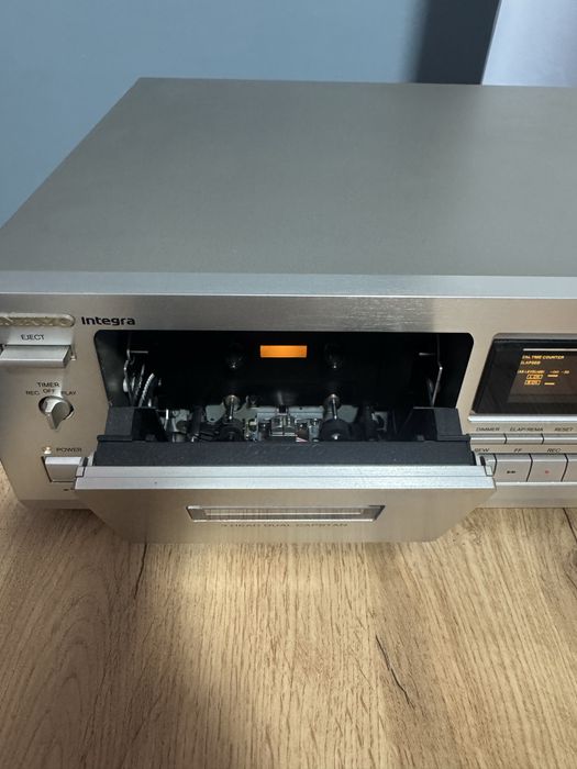 Vand Deck Onkyo integra TA-6711