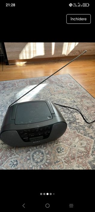 Radio CD urî in stare bună