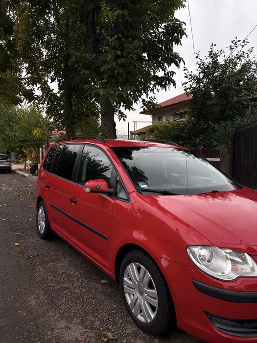 VOLKSWAGEN Touran 0 — imagine 5