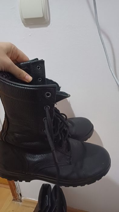 Продам берцы в отличном состоянии