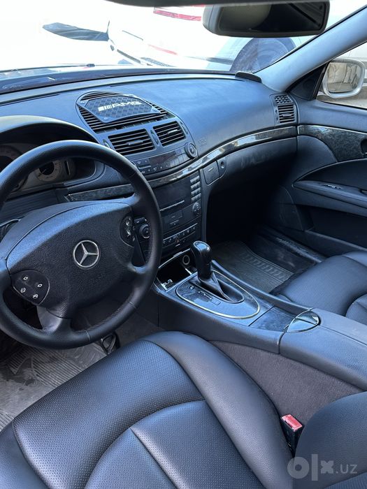 Mercedes-Benz W 211