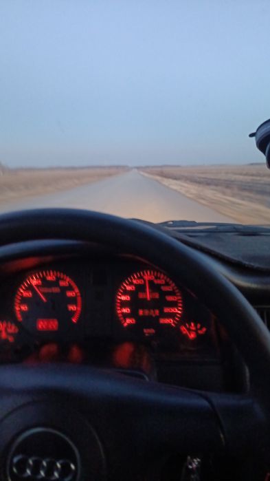 Продам Ауди 80 газ бензин