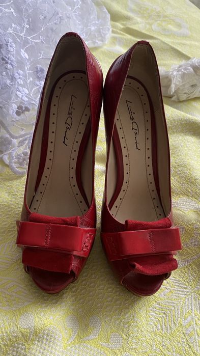 Обувь из натур кожи