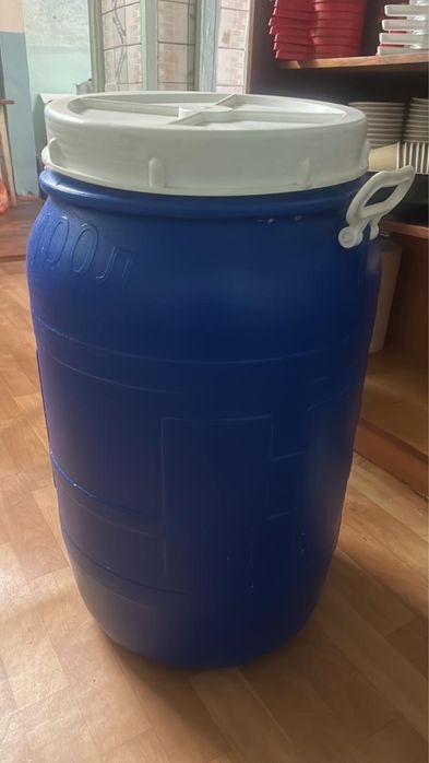 Продам бочки для жидкости