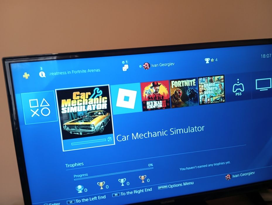 Плейстейшън 4 слим