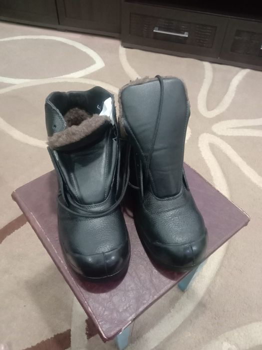 Мужские спецботинуи. Зима. Размер 44