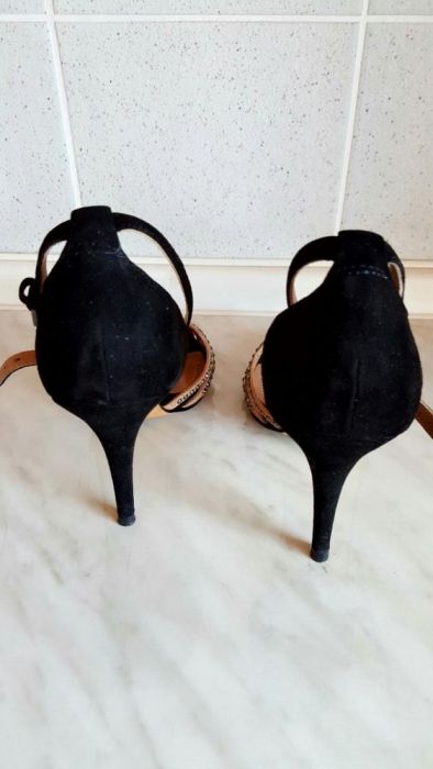 Сандал ZARA оригинални