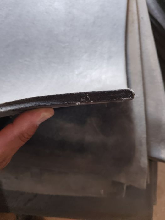 Резиновая пластина