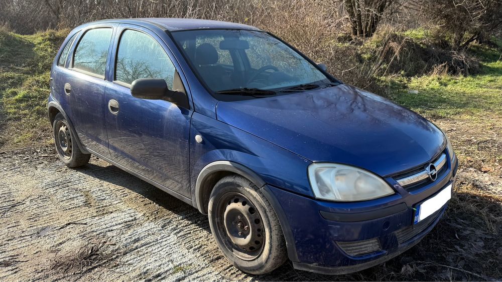 Opel Corsa 1.0 benzină, an 2004