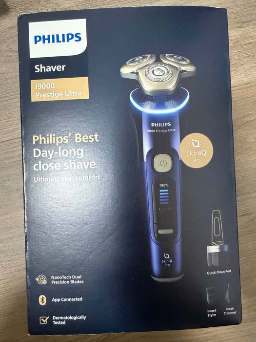 Aparat electric de barbierit PHILIPS i9000 Prestige Ultra
