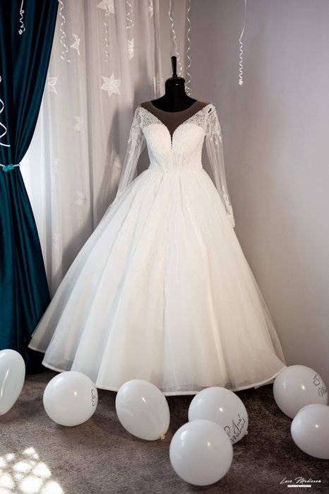 Vând rochie mireasa tip prințesa