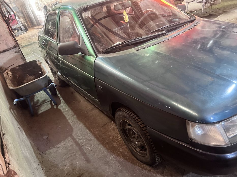 Автомобиль Ваз 2110