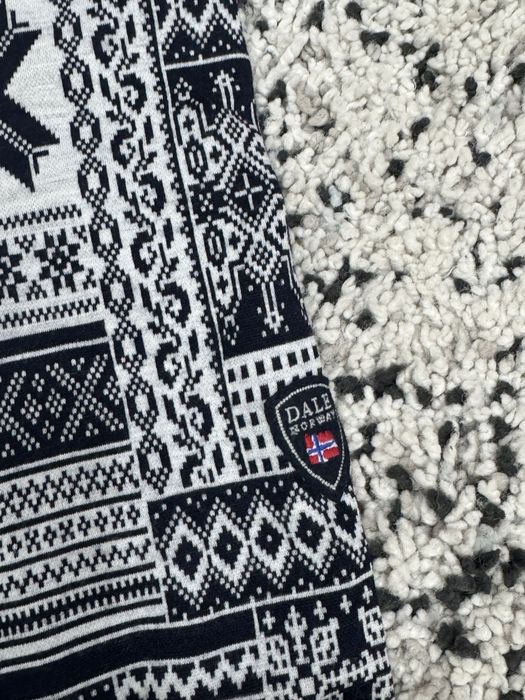 Мъжка блуза DALE OF NORWAY 100% мерино вълна. Размер L