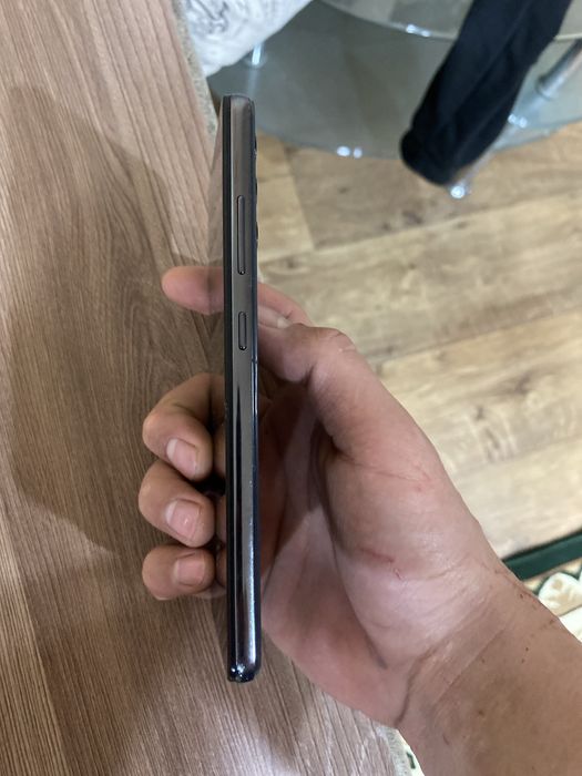 Самсунг а32 есть трещины все работает