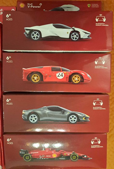 Колекционерски автомобили Ferrari  и BMW