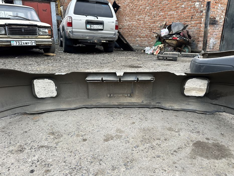 Продам бампер на Субару Форестер