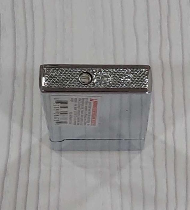 Зажигалка газовая