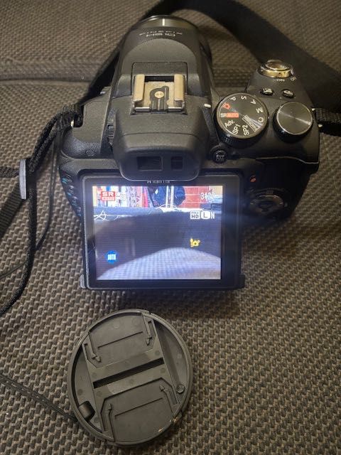 FujiFilm FinePix HS10